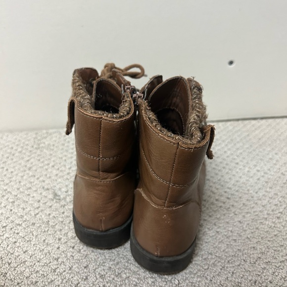 2/$20❤️- BOOTS | Kids (girls) zip up boots size 2 - Picture 3 of 6